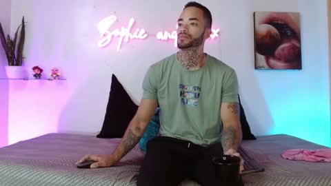 Snapshot of sophie_foxx chatting on 06/03/26, 12:08 SOPHIE - FOXX online show from 06/03/26, 12:08