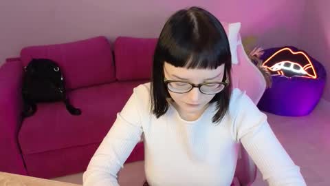 Sophie online show from 11/30/25, 07:45