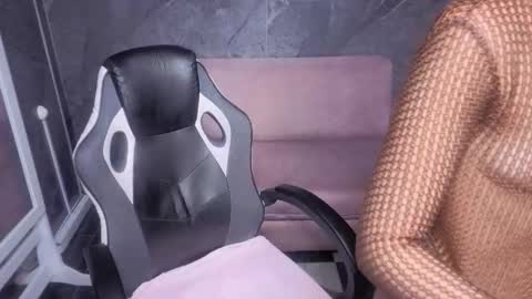 sophie_jones_b online show from 03/02/26, 12:45