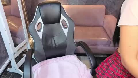 sophie_jones_b online show from 05/15/26, 12:45