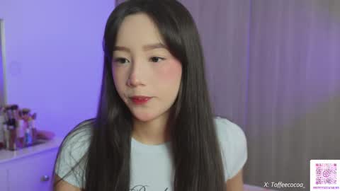 Sophie or Sof online show from 11/25/25, 10:43