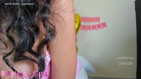 Sophie online show from 04/23/26, 01:13