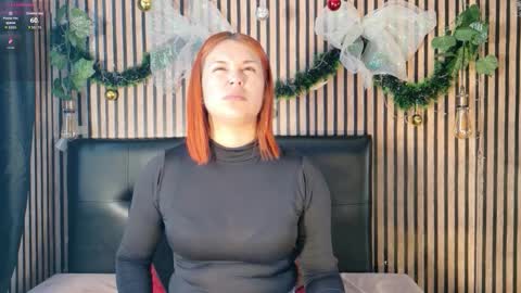 sophie_new25 online show from 12/01/25, 01:27