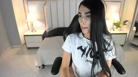 Sophi online show from 03/11/26, 11:38