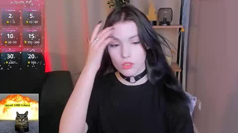 Snapshot of sophie_nomenal_ chatting on 09/16/25, 09:05 sophie_nomenal_ online show from 09/16/25, 09:05