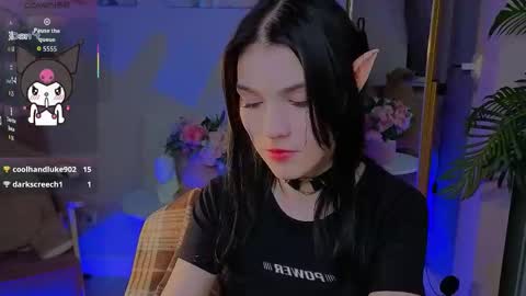 sophie_nomenal_ online show from 10/21/25, 02:29