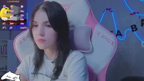 sophie_nomenal_ online show from 01/08/26, 02:30