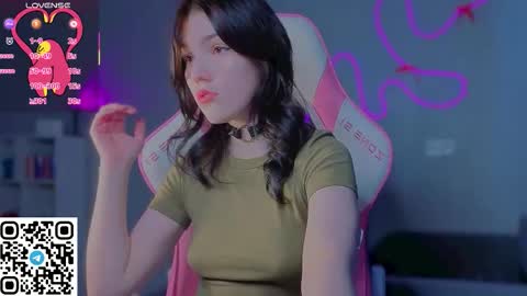 sophie_nomenal_ online show from 02/20/26, 11:43