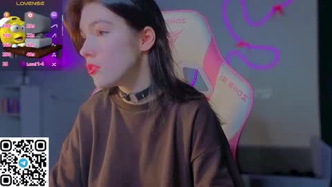 sophie_nomenal_ online show from 02/27/26, 08:20