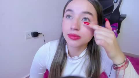 sophie_spencer1 online show from 12/17/25, 02:39