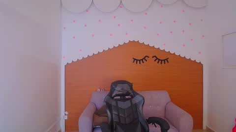 Snapshot of sophie_t_ chatting on 01/04/25, 03:39 Sofia online show from 01/04/25, 03:39