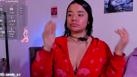Snapshot of sophie_t_ chatting on 05/28/26, 03:26 Sofia online show from 05/28/26, 03:26