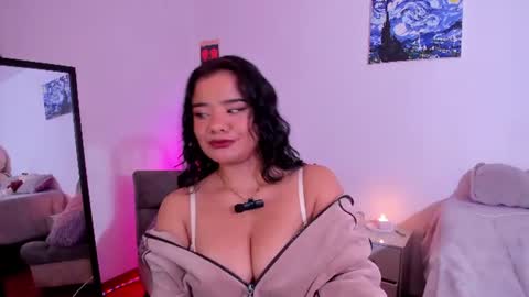 Snapshot of sophie_t_ chatting on 06/11/26, 11:52 Sofia online show from 06/11/26, 11:52