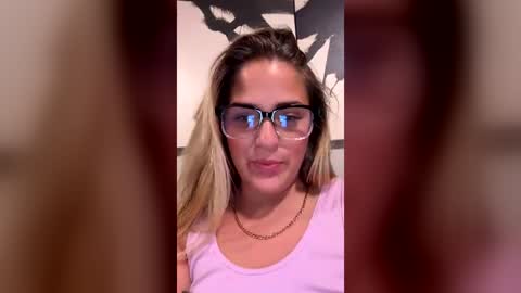 Sophieluvsthesun online show from 06/18/26, 03:51