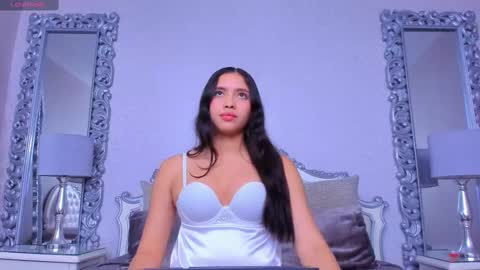 sophiebellucci online show from 02/09/25, 04:25