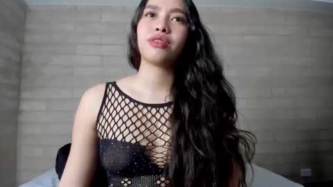 sophiebellucci online show from 11/29/25, 07:22