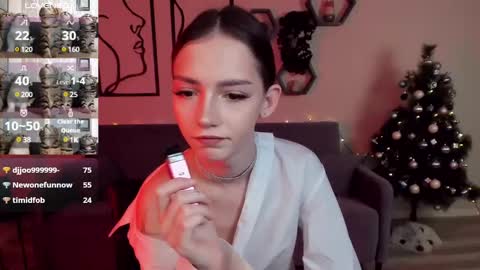 Sophie online show from 12/27/24, 01:22
