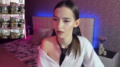 Sophie online show from 02/03/25, 08:46