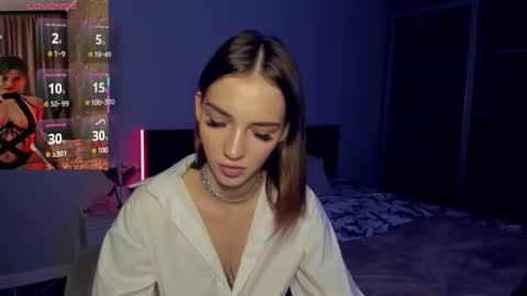Sophie online show from 11/14/25, 10:25