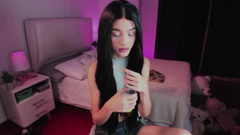    online show from 09/23/25, 02:58