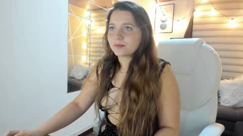 Snapshot of sophiee09_ chatting on 09/26/25, 01:26 Sophie online show from 09/26/25, 01:26