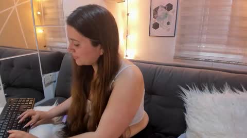 Snapshot of sophiee09_ chatting on 11/12/25, 02:06 Sophie online show from 11/12/25, 02:06