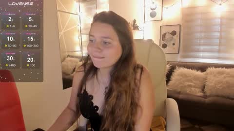 Snapshot of sophiee09_ chatting on 11/21/25, 02:16 Sophie online show from 11/21/25, 02:16