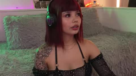 Sophiee  online show from 12/03/25, 09:13