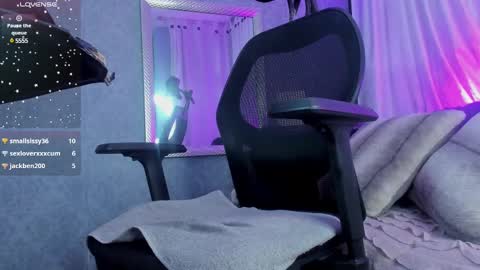 Snapshot of sophiee_s chatting on 03/07/25, 09:17 Sophie online show from 03/07/25, 09:17