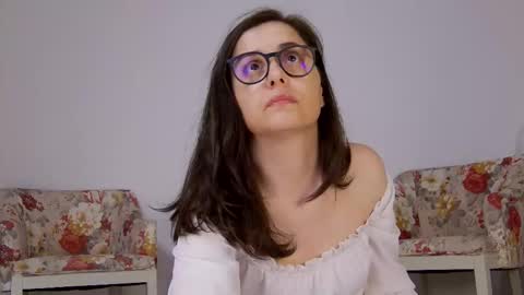 Snapshot of sophieerain chatting on 10/01/25, 05:30 Sophie Rain online show from 10/01/25, 05:30