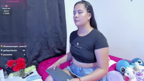 Sophie Woods  online show from 02/19/25, 11:46