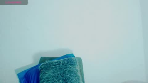 Snapshot of sophiehillsxo chatting on 05/15/26, 11:12 sophiehillsxo online show from 05/15/26, 11:12