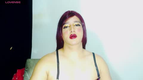 Snapshot of sophiehillsxo chatting on 06/13/26, 05:55 sophiehillsxo online show from 06/13/26, 05:55