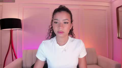 Sophie Houston online show from 09/12/25, 04:23