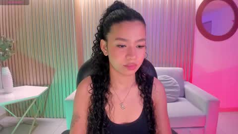 Sophie Houston online show from 10/07/25, 04:20