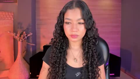 Sophie Houston online show from 10/21/25, 04:13