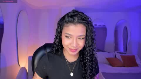 Sophie Houston online show from 10/26/25, 04:07