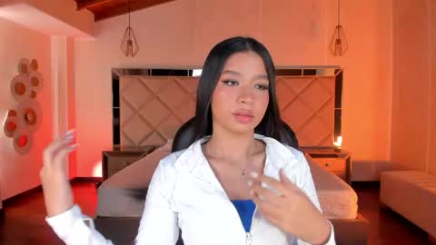 Sophie Houston online show from 04/24/26, 03:09