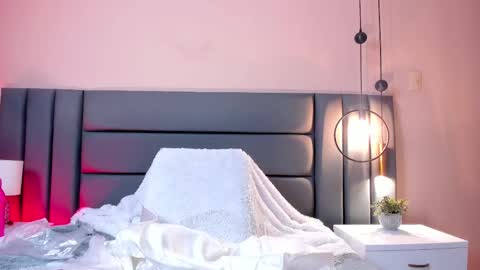 Sophie Johns online show from 11/01/25, 07:05