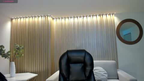 Sophie online show from 03/27/26, 03:45