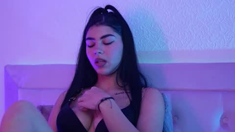  Sophie  online show from 12/19/25, 06:59