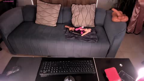 Sophie  Palmer online show from 02/02/25, 01:19