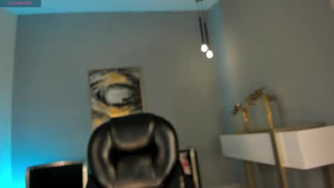 Sophie  Palmer online show from 12/20/25, 11:50