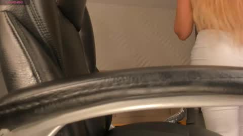 Sophie  Palmer online show from 02/15/26, 12:36