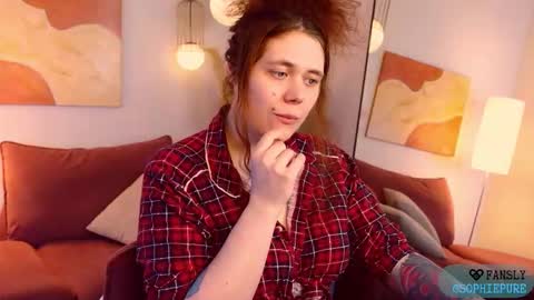 Sophie online show from 02/17/26, 10:16