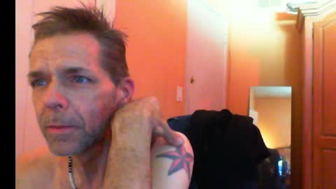 Snapshot of sophiestar12 chatting on 12/02/24, 05:59 Sophiestar online show from 12/02/24, 05:59