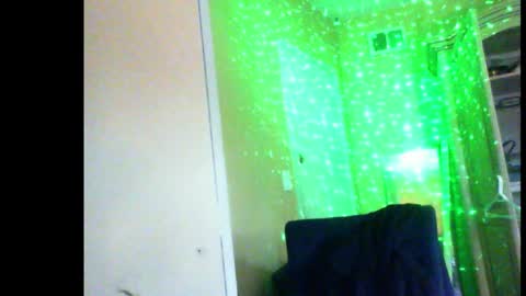 Snapshot of sophiestar12 chatting on 01/08/25, 06:31 Sophiestar online show from 01/08/25, 06:31