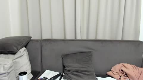 Snapshot of sophiestique chatting on 12/19/24, 04:46 Sofia online show from 12/19/24, 04:46