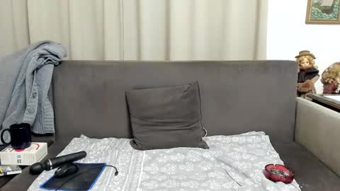 Snapshot of sophiestique chatting on 10/15/25, 05:13 Sofia online show from 10/15/25, 05:13