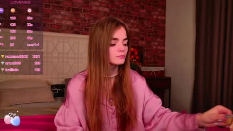 Sophie and my bestie Mandy    online show from 12/28/24, 04:52